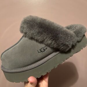 UGG Women's Charcoal Gray Platform Mule